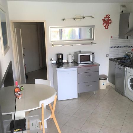 Agreable Appartement 4 Personnes A Villeneuve-Loubet Plage, Piscine, Mer, Commerces A Proximite Exterior foto